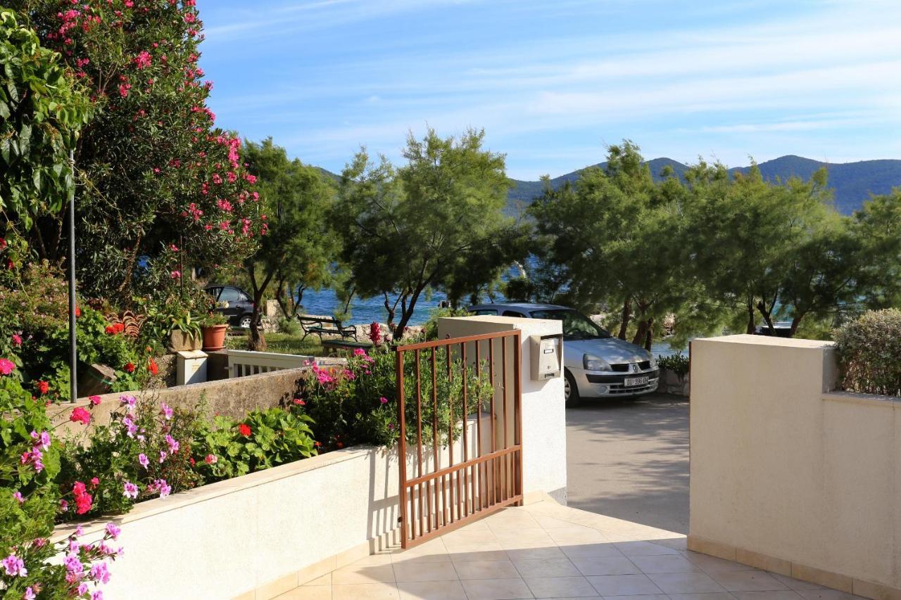 Apartments By The Sea Viganj, Peljesac - 10140 외부 사진